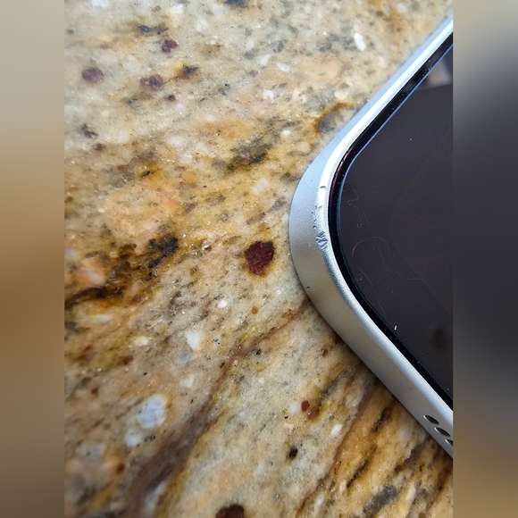 iPad Pro 11-inch (2nd Generation) 128GB w/ Apple Pencil and Apple Magic Keyboard - Picture 5 of 10